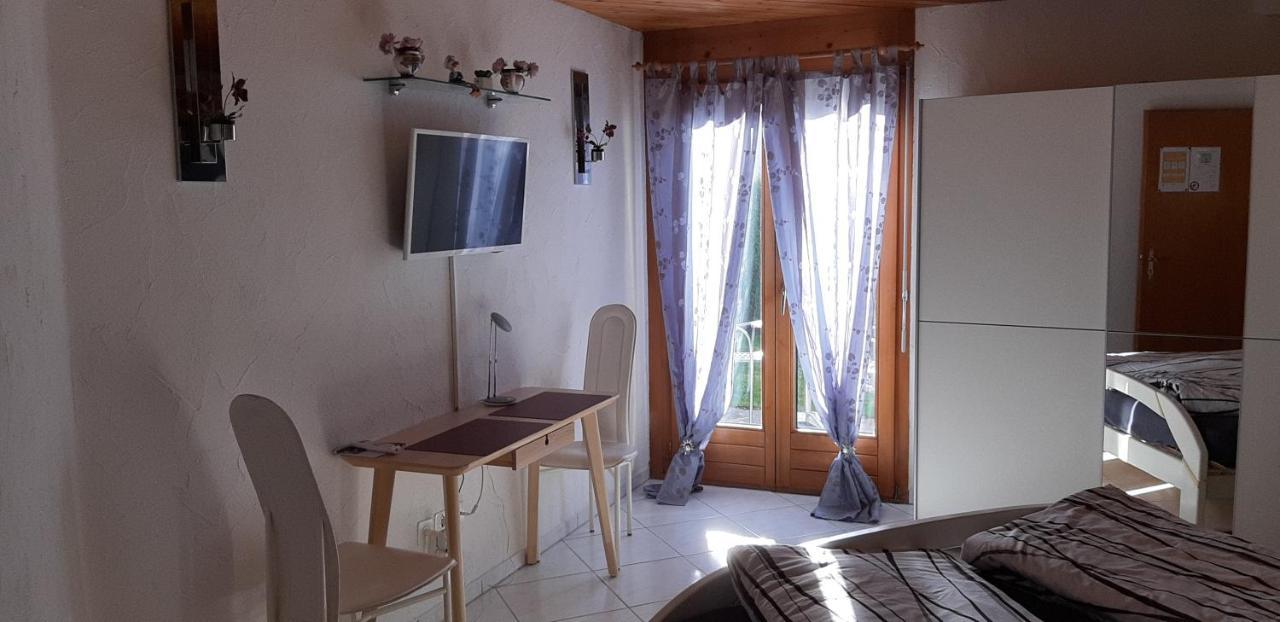Studio In Domat Ems Exterior foto